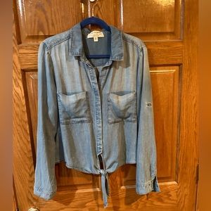 Anthropologie Cloth & Stone button down chambray shirt with roll up sleeves.